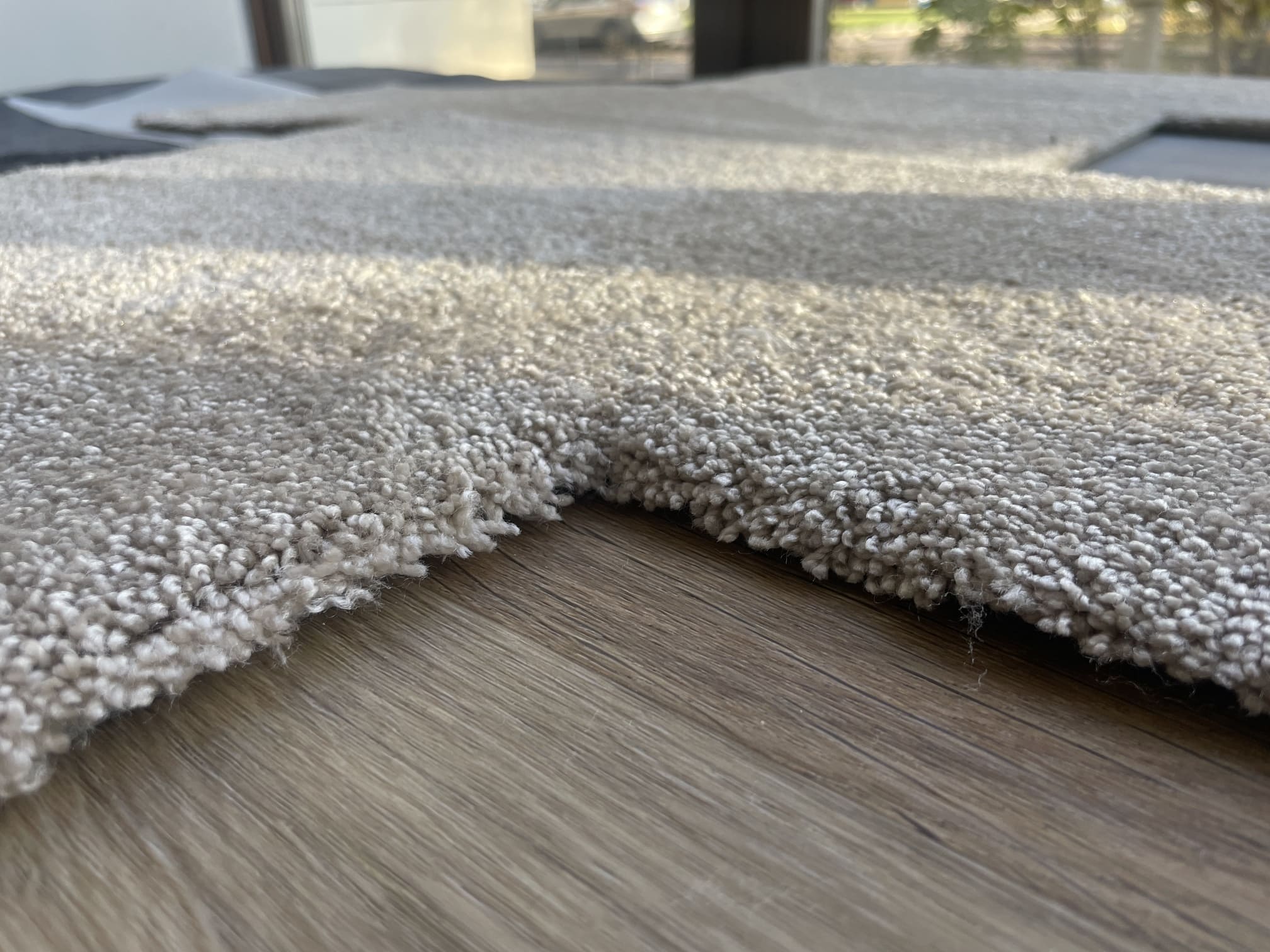 Ковровая плитка Bonkeel Priscus цвет 30 750×280×15,5 фото в интерьере